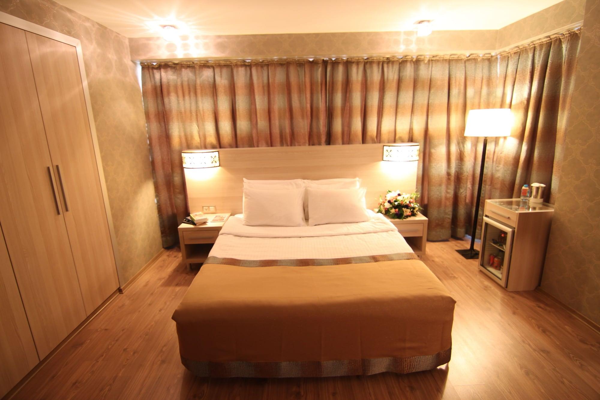 Ramada By Wyndham Ankara Hotel Exterior photo