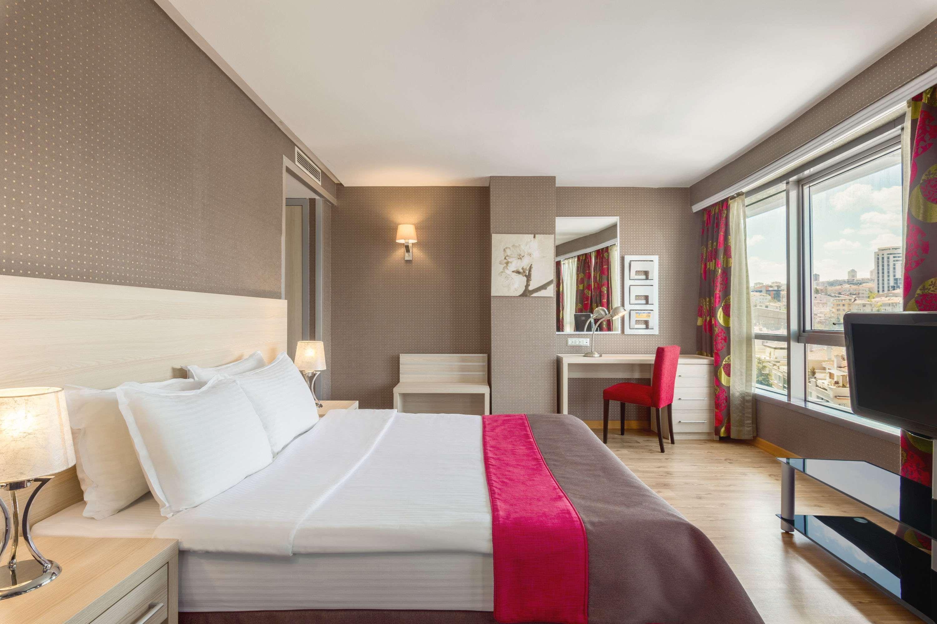 Ramada By Wyndham Ankara Hotel Exterior photo