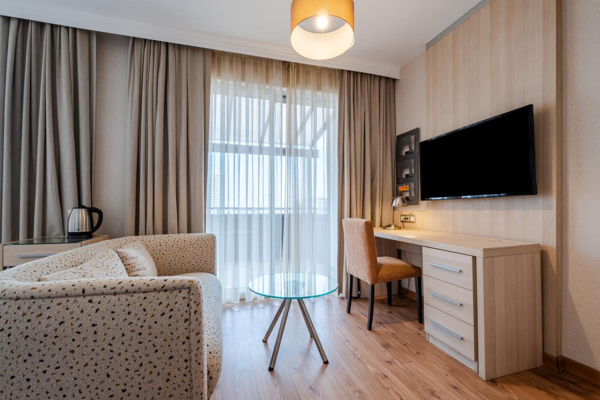 Ramada By Wyndham Ankara Hotel Exterior photo