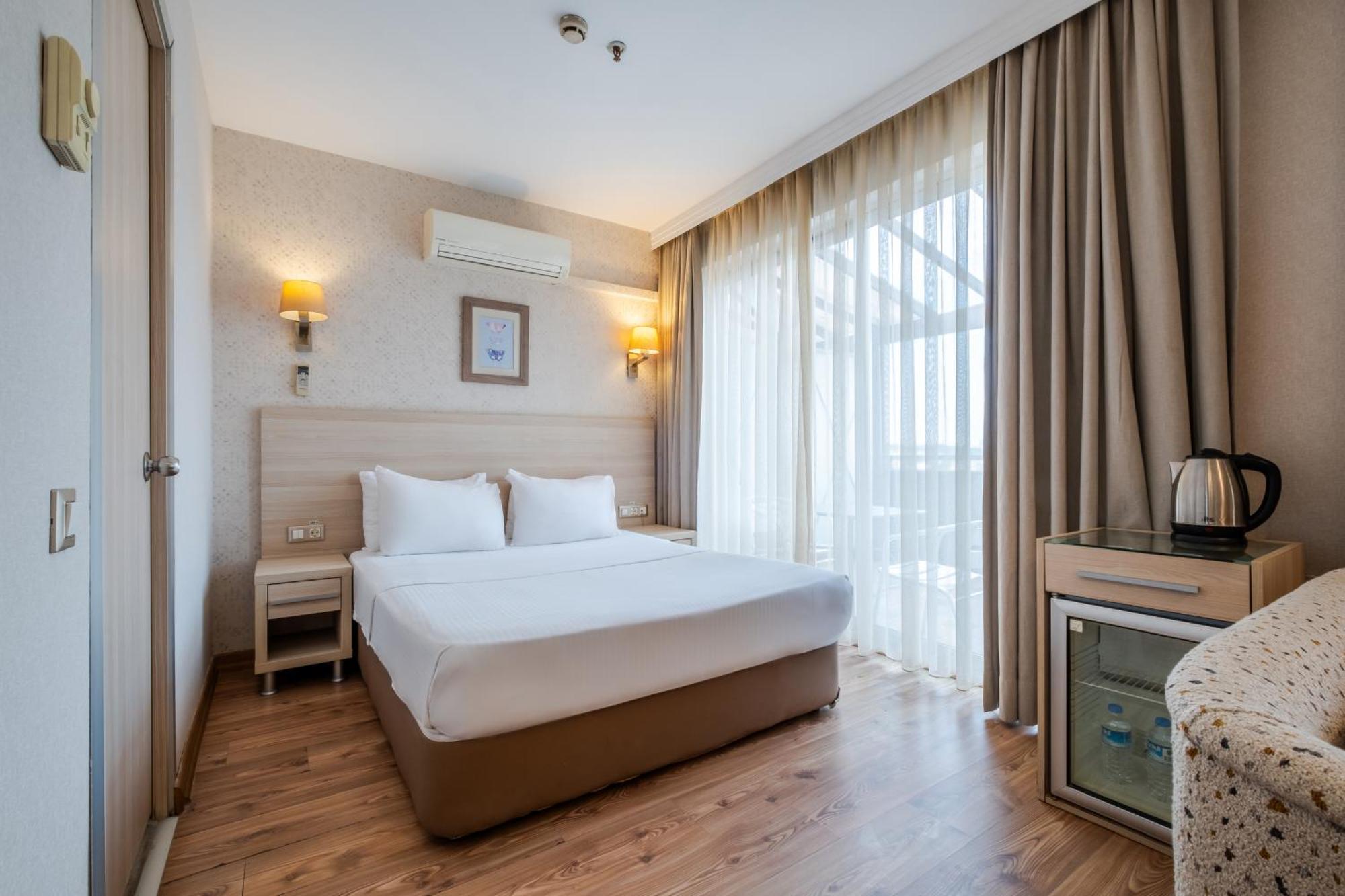 Ramada By Wyndham Ankara Hotel Exterior photo