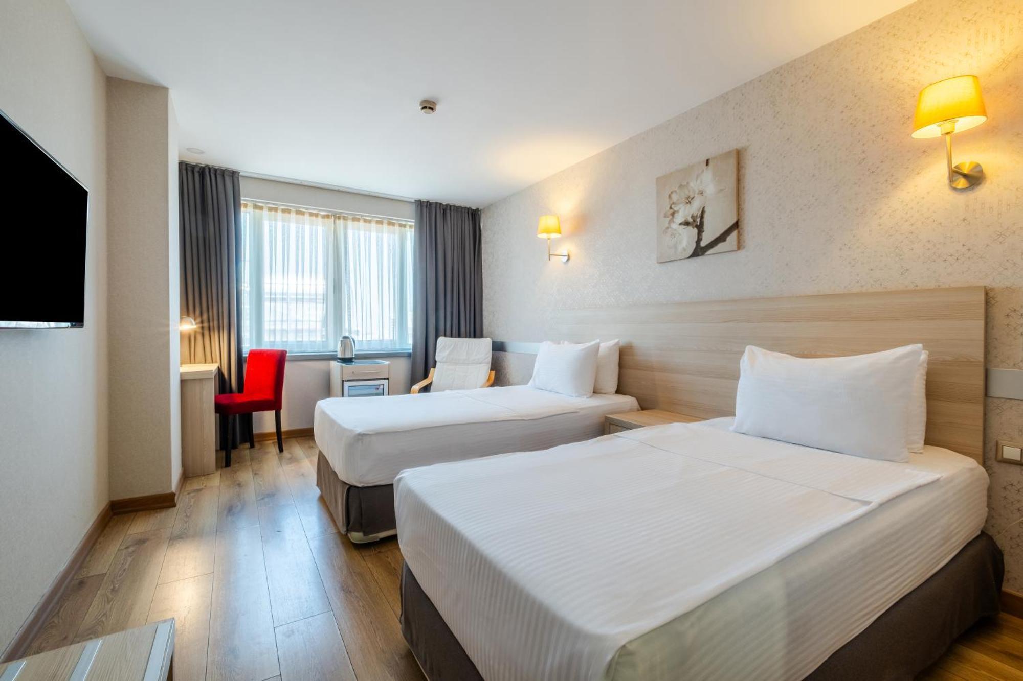 Ramada By Wyndham Ankara Hotel Exterior photo