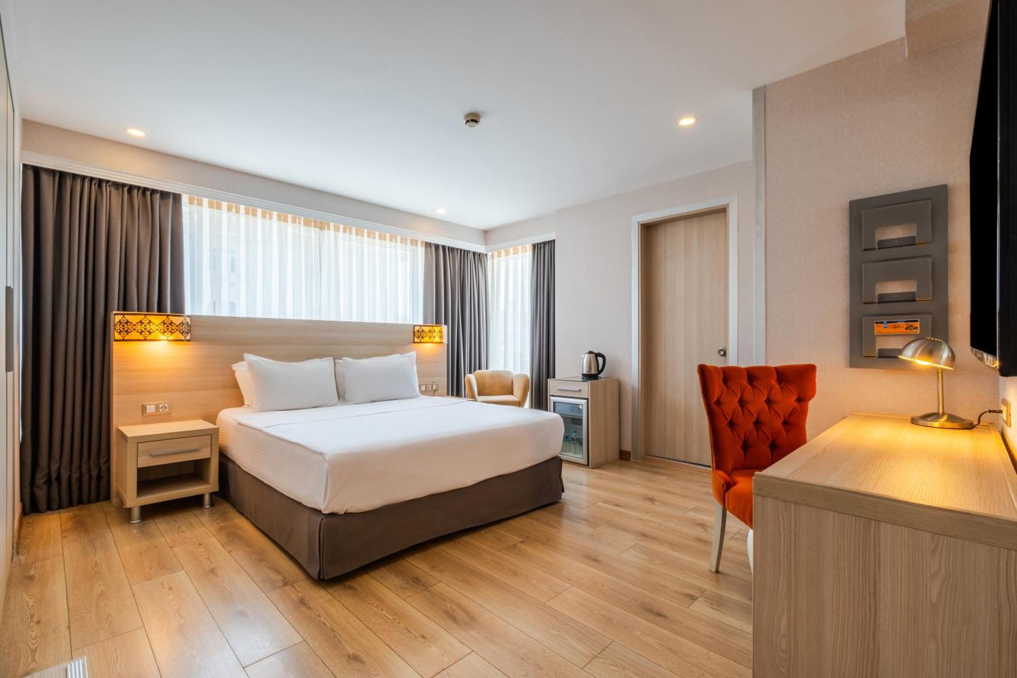 Ramada By Wyndham Ankara Hotel Exterior photo